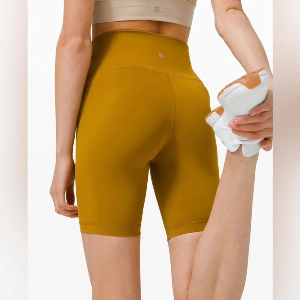Lululemon Wunder Train High Rise Short 8